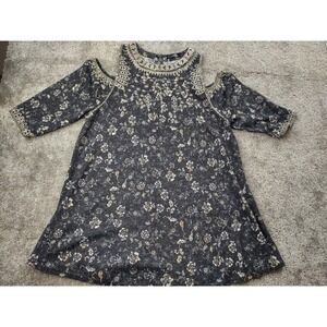 Buckle BKE Boutique Blouse Womens Medium Black Floral Cut Out Shoulders And Back